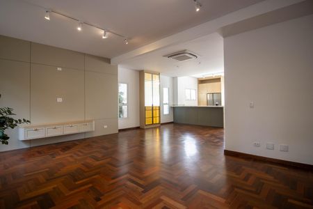 Casa à venda com 350m², 3 quartos e 4 vagasSala 2