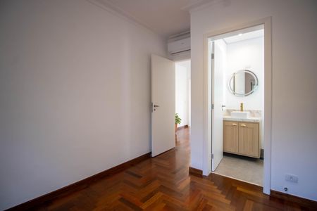 Casa à venda com 350m², 3 quartos e 4 vagasSuíte 3