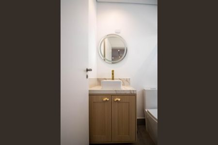 Casa à venda com 350m², 3 quartos e 4 vagasBanheiro Suíte 3