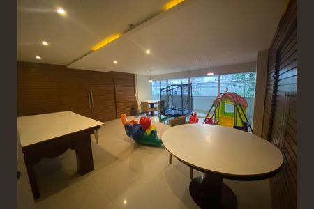 Apartamento à venda com 2 quartos, 79m² em Vital Brasil, Niterói