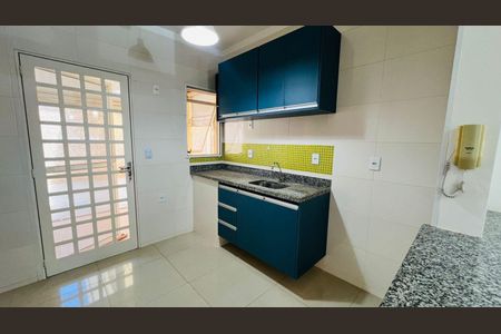 Casa à venda com 2 quartos, 78m² em Medeiros, Jundiaí
