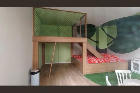 Apartamento para alugar com 33m², 2 quartos e sem vaga