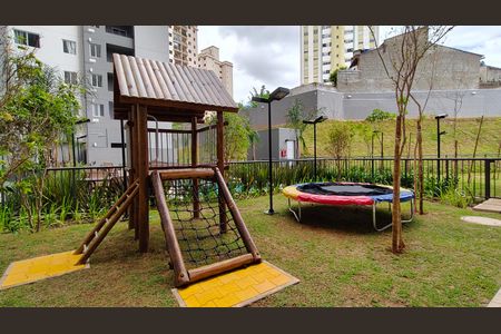 Apartamento para alugar com 33m², 2 quartos e sem vaga