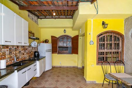 Casa para alugar com 80m², 2 quartos e 3 vagasCozinha