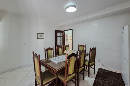Casa para alugar com 150m², 3 quartos e 4 vagas Casa para alugar com 150m², 3 quartos e 4 vagascopa