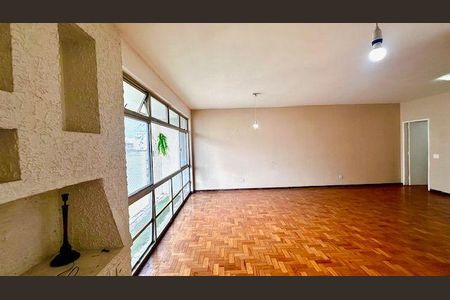 Apartamento à venda com 3 quartos, 190m² em Icaraí, Niterói