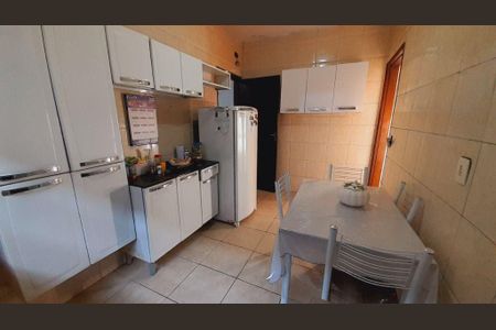 Casa à venda com 2 quartos, 91m² em Rio Pequeno, São Paulo