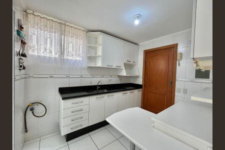 Apartamento à venda com 80m², 2 quartos e 1 vagaCozinha