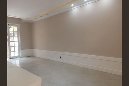 Casa à venda com 2 quartos, 160m² em Itaipu, Niterói