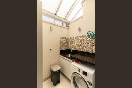 Casa de condomínio à venda com 127m², 3 quartos e 2 vagasLavanderia 