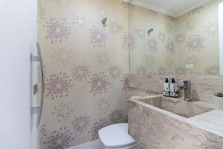 Casa de condomínio à venda com 127m², 3 quartos e 2 vagasLavabo