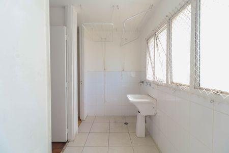 Apartamento para alugar com 117m², 3 quartos e 1 vagaÁrea de Serviço