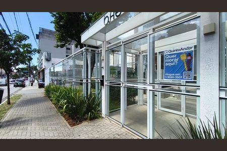 Studio para alugar com 34m², 1 quarto e 1 vagaFachada + Plaquinha