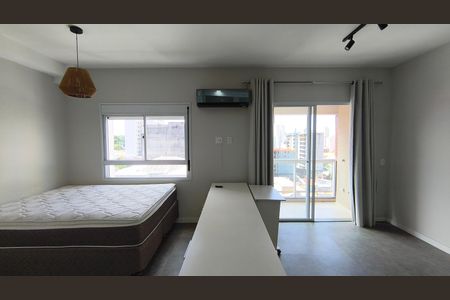 Sala / Quarto de kitnet/studio para alugar com 1 quarto, 34m² em Ipiranga, São Paulo