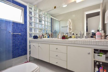 Apartamento para alugar com 142m², 3 quartos e 2 vagasBanheiro Suíte