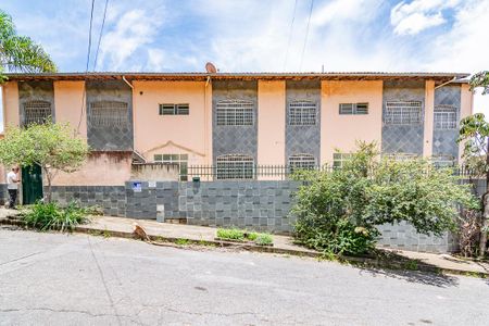 Apartamento para alugar com 72m², 2 quartos e 2 vagasFachada