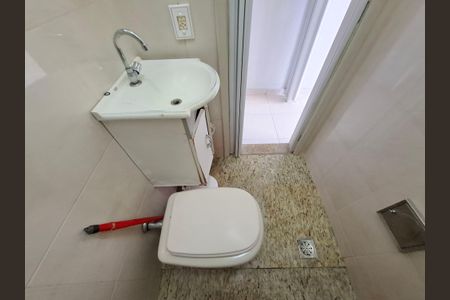 Banheiro  de apartamento para alugar com 1 quarto, 40m² em Lapa, Rio de Janeiro