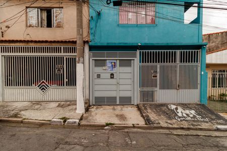 Casa para alugar com 95m², 2 quartos e 1 vaga Casa para alugar com 95m², 2 quartos e 1 vagaFachada