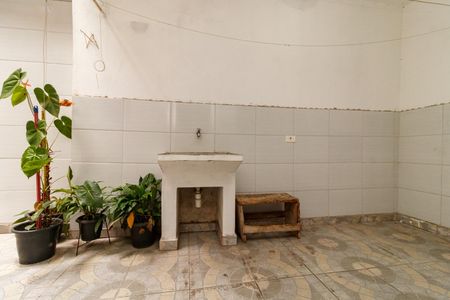 Casa para alugar com 95m², 2 quartos e 1 vaga Casa para alugar com 95m², 2 quartos e 1 vagaÁrea de Serviço e Quintal