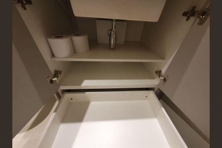 Banheiro de apartamento à venda com 1 quarto, 25m² em Vila Mariana, São Paulo