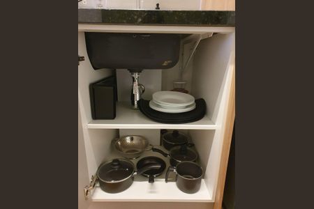 Apartamento à venda com 25m², 1 quarto e sem vagaBanheiro