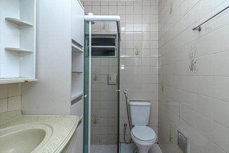 Casa para alugar com 100m², 2 quartos e 1 vaga Casa para alugar com 100m², 2 quartos e 1 vagabanheiro social_2
