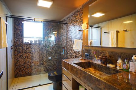 Apartamento à venda com 258m², 3 quartos e 3 vagasBanheiro 