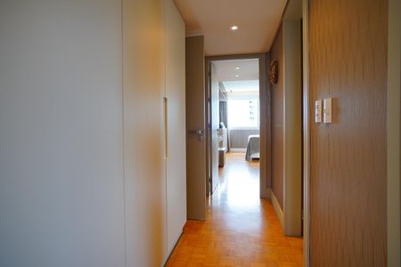 Apartamento à venda com 258m², 3 quartos e 3 vagasCorredor 