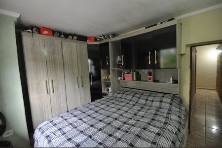 Quarto 1 de casa para alugar com 2 quartos, 43m² em Parque Ramos Freitas, São Paulo
