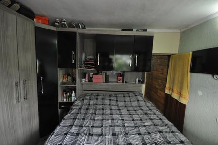 Quarto 1 de casa para alugar com 2 quartos, 43m² em Parque Ramos Freitas, São Paulo