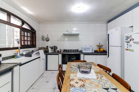 Casa à venda com 280m², 3 quartos e 6 vagasCozinha