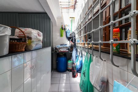 Casa à venda com 280m², 3 quartos e 6 vagasLavanderia