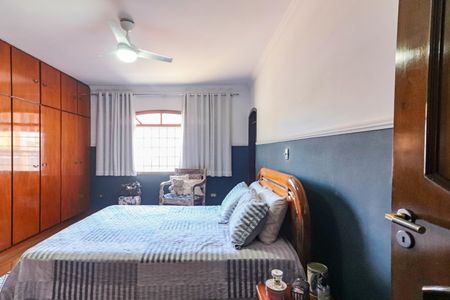 Casa à venda com 280m², 3 quartos e 6 vagasQuarto - Suite