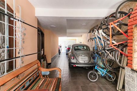 Casa à venda com 280m², 3 quartos e 6 vagasGaragem