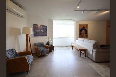 Apartamento para alugar com 122m², 3 quartos e 2 vagasSala