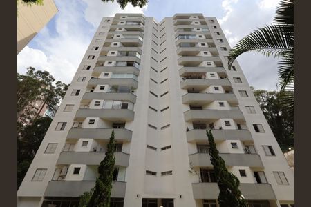 Apartamento para alugar com 122m², 3 quartos e 2 vagasFachada