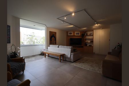 Apartamento para alugar com 122m², 3 quartos e 2 vagasSala