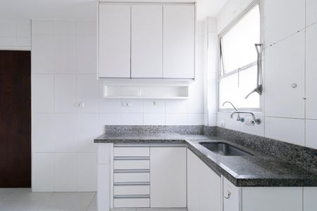 Apartamento para alugar com 183m², 3 quartos e 1 vaga Apartamento para alugar com 183m², 3 quartos e 1 vagaCozinha