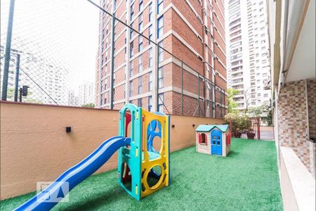 Apartamento para alugar com 183m², 3 quartos e 1 vaga Apartamento para alugar com 183m², 3 quartos e 1 vagaÁrea comum - Playground