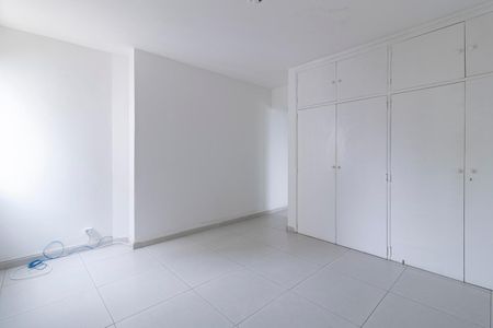 Apartamento para alugar com 183m², 3 quartos e 1 vaga Apartamento para alugar com 183m², 3 quartos e 1 vagaQuarto Suíte