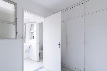 Apartamento para alugar com 183m², 3 quartos e 1 vaga Apartamento para alugar com 183m², 3 quartos e 1 vagaDependência