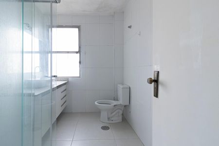 Apartamento para alugar com 183m², 3 quartos e 1 vaga Apartamento para alugar com 183m², 3 quartos e 1 vagaBanheiro da Suíte