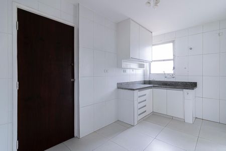 Apartamento para alugar com 183m², 3 quartos e 1 vaga Apartamento para alugar com 183m², 3 quartos e 1 vagaCozinha