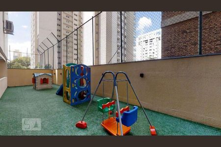 Apartamento para alugar com 183m², 3 quartos e 1 vaga Apartamento para alugar com 183m², 3 quartos e 1 vagaÁrea comum - Playground