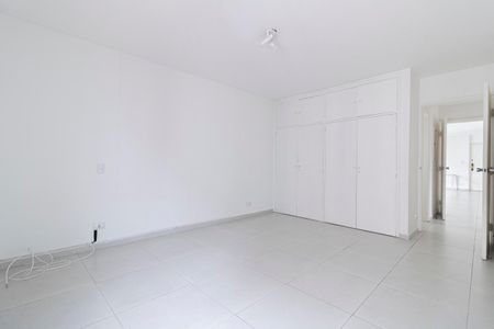 Apartamento para alugar com 183m², 3 quartos e 1 vaga Apartamento para alugar com 183m², 3 quartos e 1 vagaQuarto 2