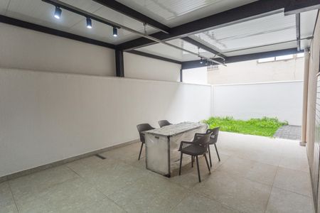 Apartamento à venda com 129m², 2 quartos e 1 vaga Apartamento à venda com 129m², 2 quartos e 1 vagaEspaço Gourmet/Área Privativa