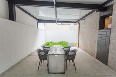 Apartamento à venda com 129m², 2 quartos e 1 vaga Apartamento à venda com 129m², 2 quartos e 1 vagaEspaço Gourmet/Área Privativa