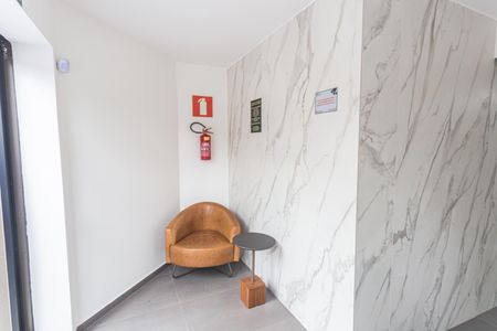 Apartamento à venda com 129m², 2 quartos e 1 vaga Apartamento à venda com 129m², 2 quartos e 1 vagaHall de entrada