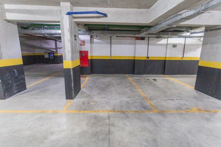 Apartamento à venda com 129m², 2 quartos e 1 vaga Apartamento à venda com 129m², 2 quartos e 1 vagaGaragem