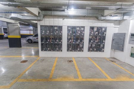 Apartamento à venda com 129m², 2 quartos e 1 vaga Apartamento à venda com 129m², 2 quartos e 1 vagaGaragem para Moto